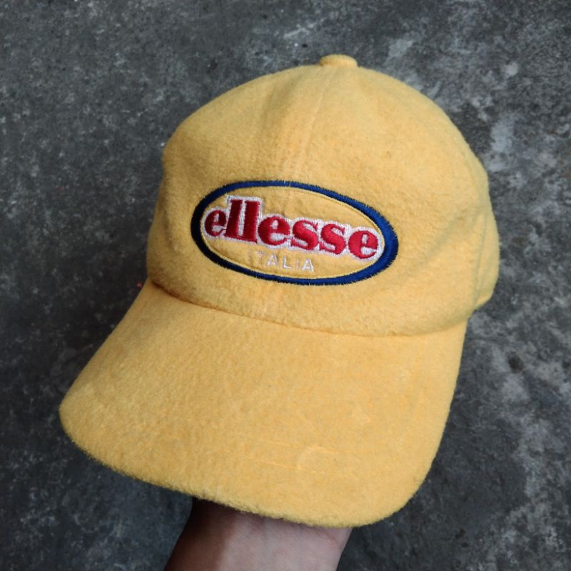 Topi ellesse vintage 90's bahan wool