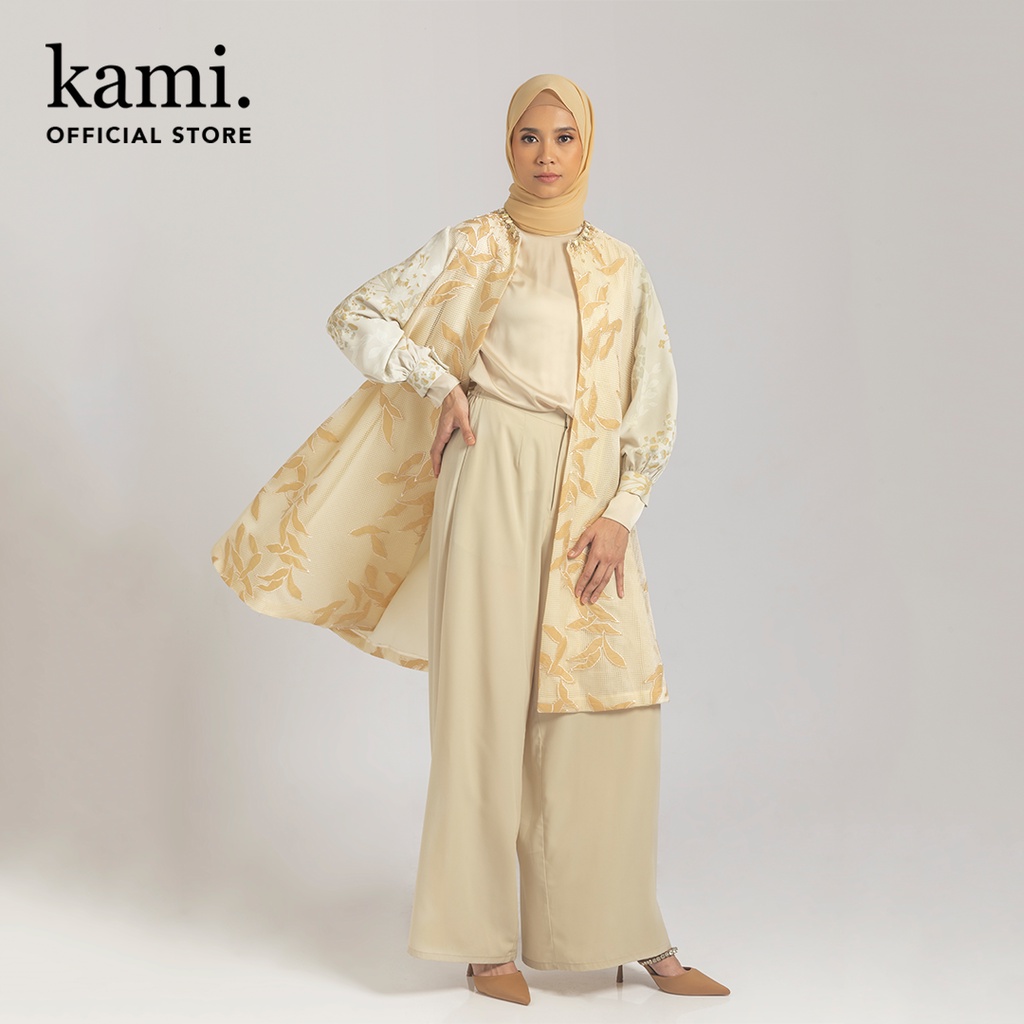 TARI OUTER - KAMI