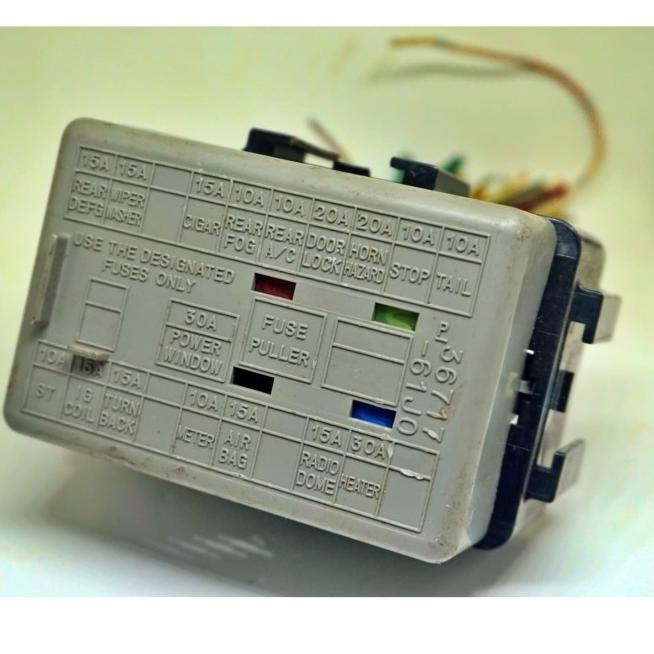 FUSE BOX SMALL KOTAK SEKERING SEKRING KECIL SUZUKI APV Murah Banget_