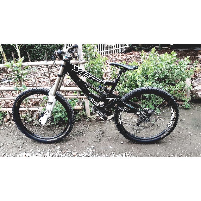 YETI RDH 303 SEPEDA MTB DOWNHILL SECOND