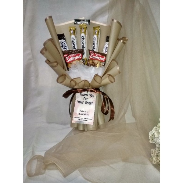 

Buket Snack/Kado Wisuda/Kado Ulang Tahun