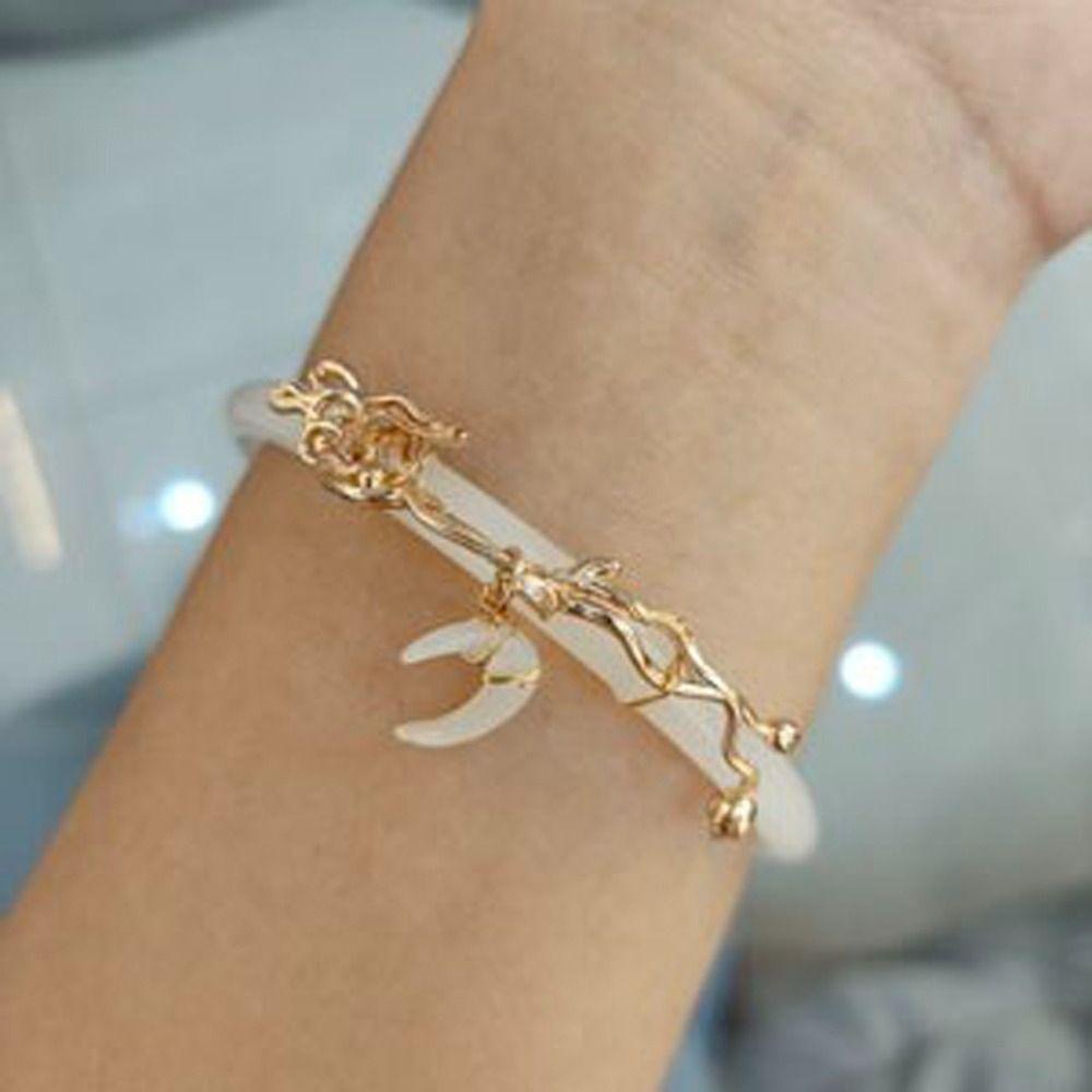 NEEDWAY Needway Wanita Bangle Mewah Vintage Imitasi Giok Liontin Bulan Retro Perhiasan Fashion