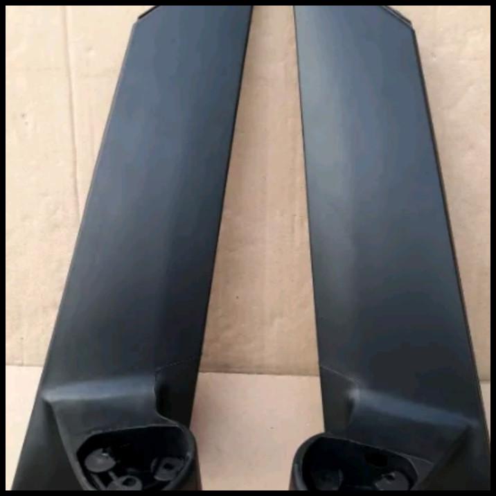 Kaki Lengan Dudukan Spion Innova Kanan