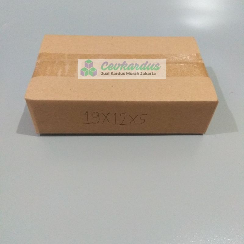 

Kardus ukuran 19x12x5