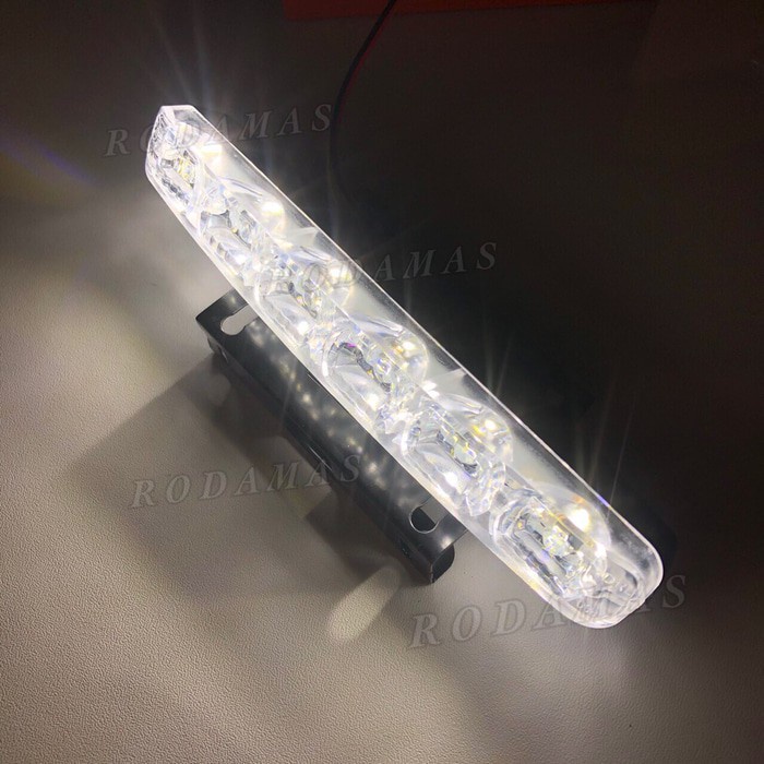 Lampu LED Grill DRL Sein 2in1 Senja Depan Mobil Non Running !