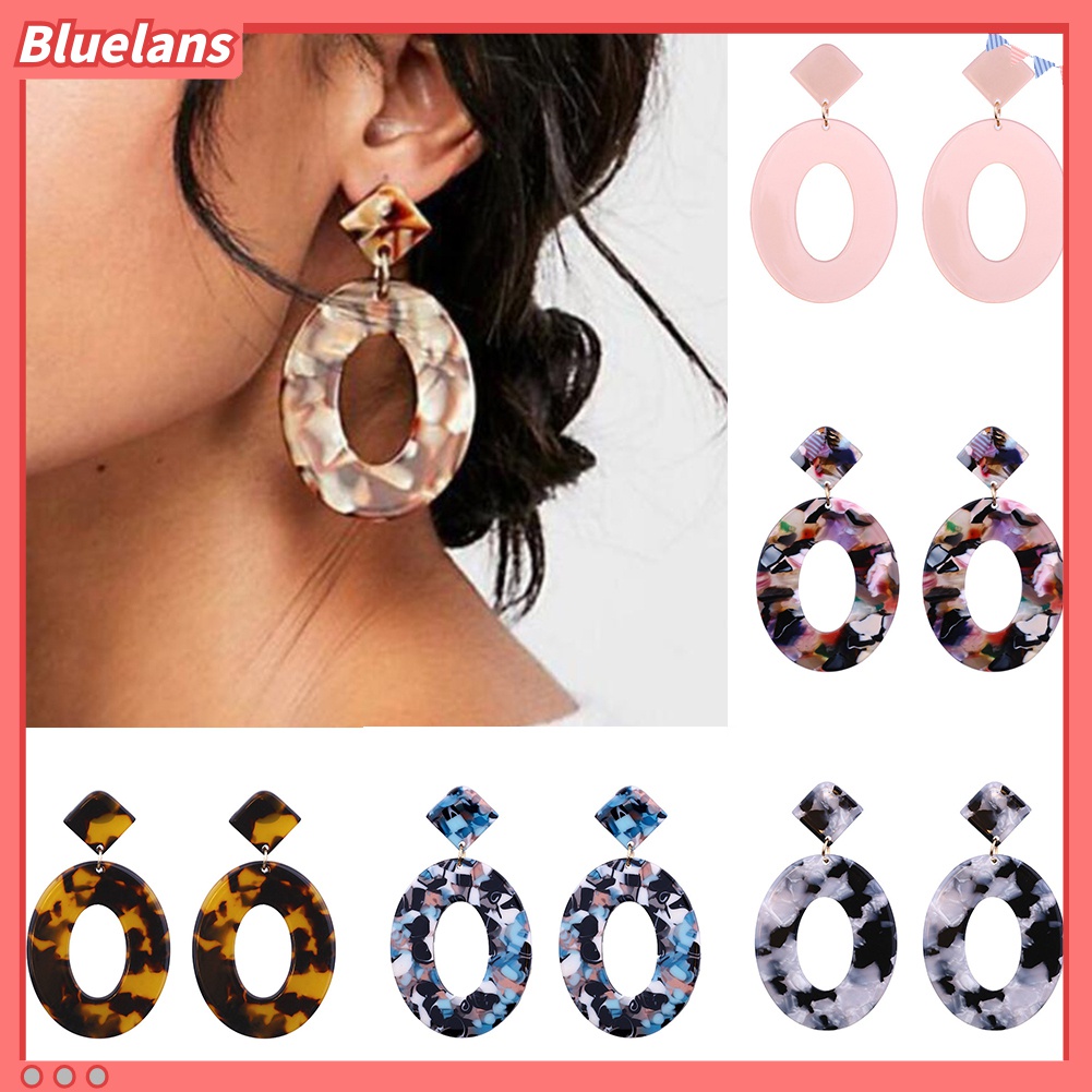 Anting Stud Bentuk Oval Geometris Belah Ketupat Model Hollow Gaya Retro Untuk Wanita