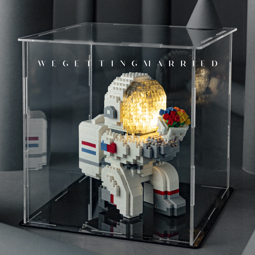 Mainan Balok Bangunsusun Model Bentuk Astronot Untuk Hadiah Anak