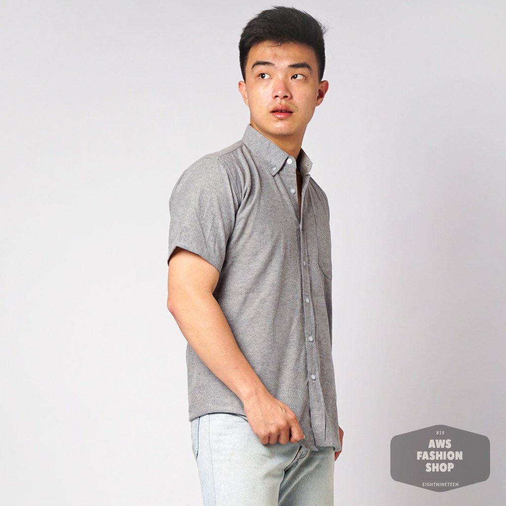 819 Kemeja Pria Lengan Pendek Polos Hitam Jeans Oxford Basic SIMPLE Slimfit Casual Tersedia Ready Sampai Size JUMBO BIG SIZE XXL XXXL