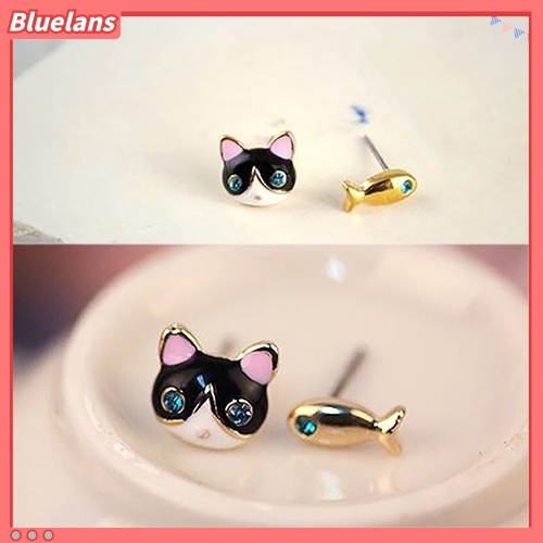 Bluelans 1 Pasang Anting Stud Desain Kucing Ikan Aksen Berlian Imitasi Gaya Korea Untuk Wanita