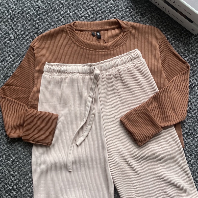 ONE SET Setelan Kaos dan Kulot-Set U