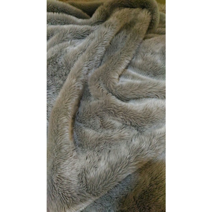 Karpet bulu karpet lantai alas bulu dashboard bulu abu abu muda MURAH(C5L7) READY KARPET BULU RASFUR