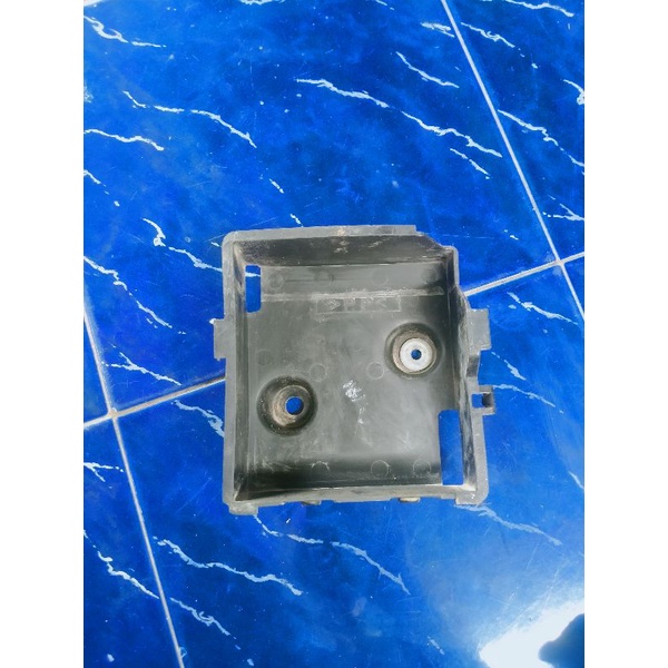 BOX TEMPAT AKI ORIGINAL YAMAHA JUPITER Z