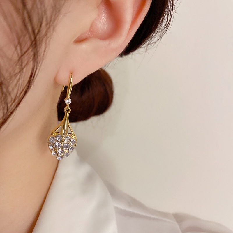 Anting Kait Bentuk Hati Water Drop Bahan Zirkon Untuk Wanita