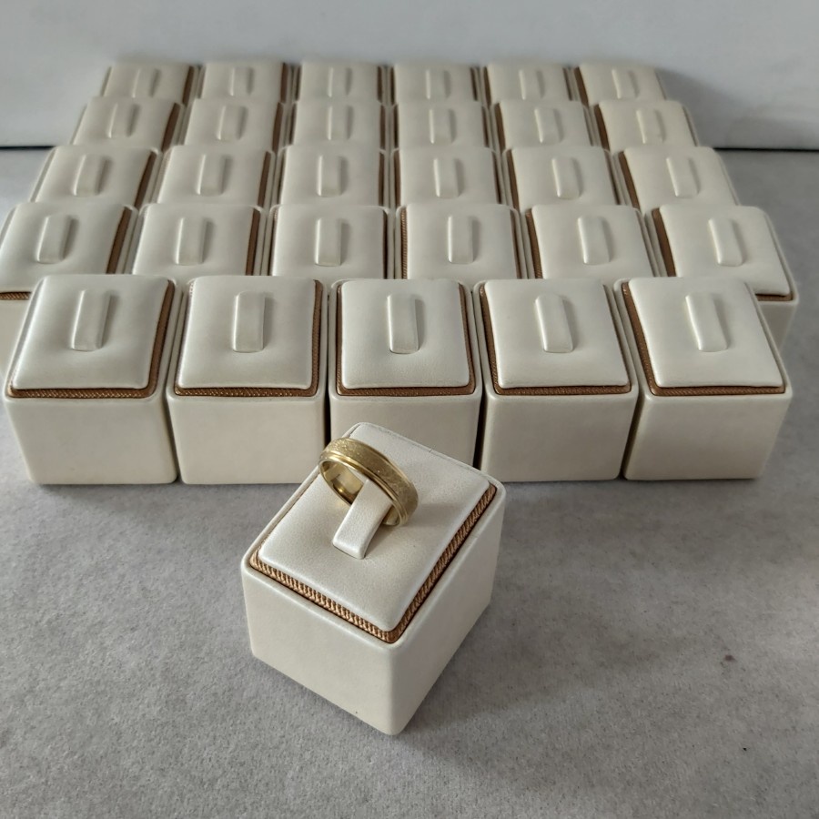 Display Pajangan Cincin/Tempat Cincin