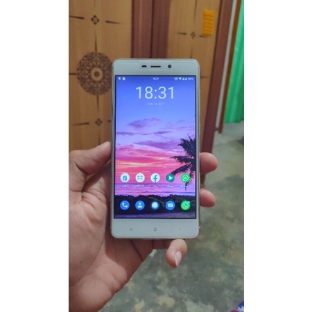 Xiaomi Redmi 4 Prime 3/32 Fullset Mulus second