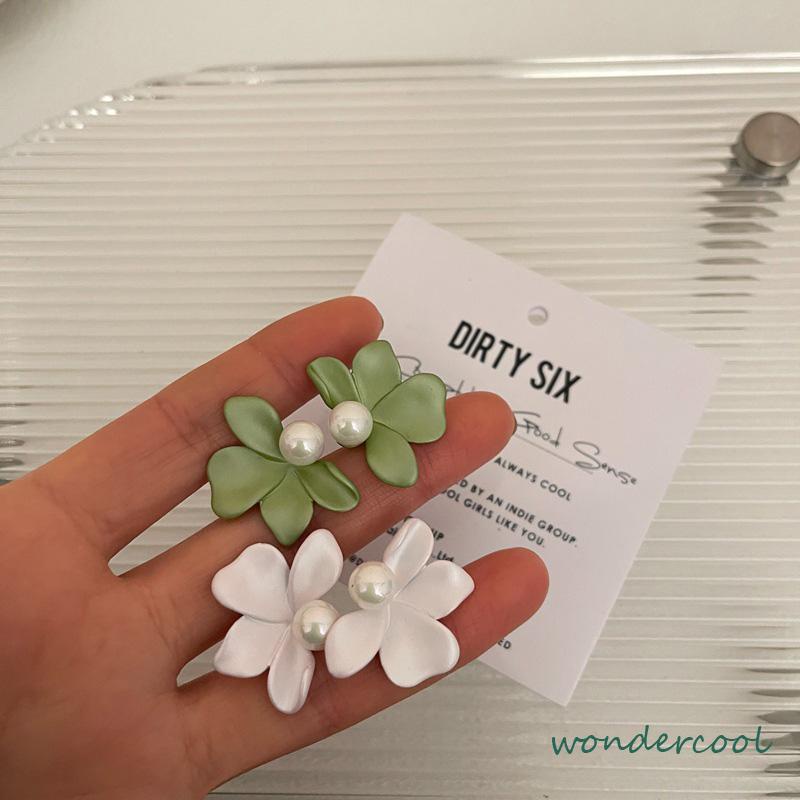 Kontras warna cat semprot bunga anting-anting wanita kepribadian sederhana semua-pertandingan anting-anting anting-anting S925 Super Fairy temperamen anting-anting wanita-Won