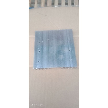 heatsing / pendingin 10 cm lubang pinggir untuk transistor sanken