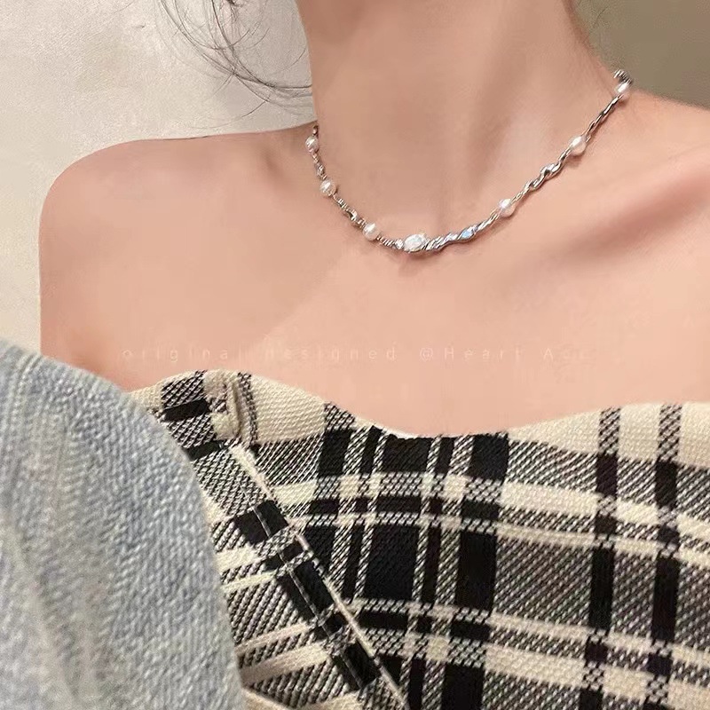 Kalung Rantai Klavikula Hias Mutiara Zircon Warna Silver Gaya Perancis Untuk Wanita