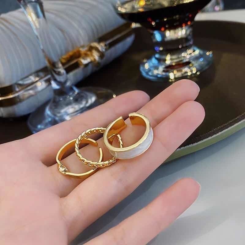 2pcs / Set Cincin Bentuk Kupu-Kupu Geometri Bahan Alloy Untuk Wanita