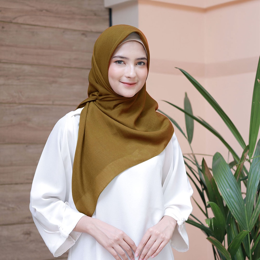 [99K 2 PCS] LEVIA VOAL HIJAB JAHIT TEPI ( HIJAB SEGIEMPAT ) - ODELIA HIJAB