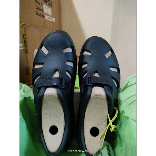 Oofos Ocandoo Black (Produk Original) untuk plantar Fasciitis