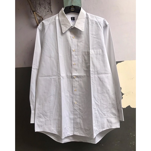 kemeja putih lengan panjang YSL preloved klp.44