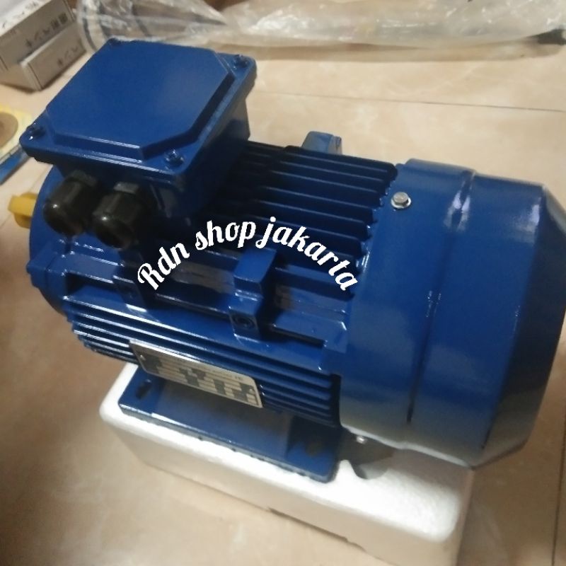 BOLOGNA Dinamo motor penggerak 3 Hp 380 Volt  2 pole 2800 Rpm