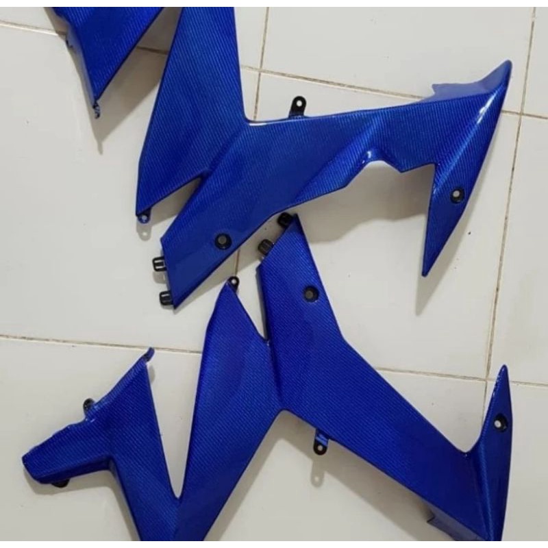 Sirip FairingBody belakang
Satria fu fi injeksi
Warna biru carbon
Ori carbon