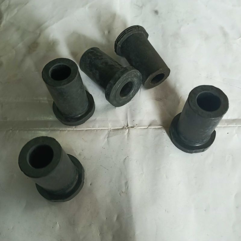 Karet Anting Bushing Bos Karet Per Belakang Panjang L300 L200  Triton