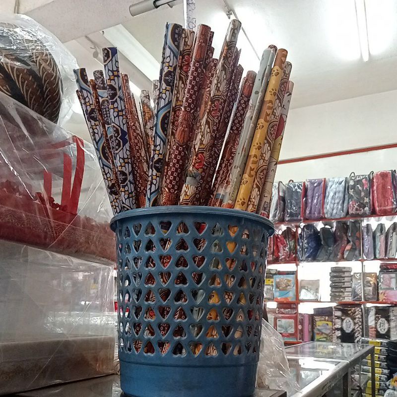 

Kertas Kado