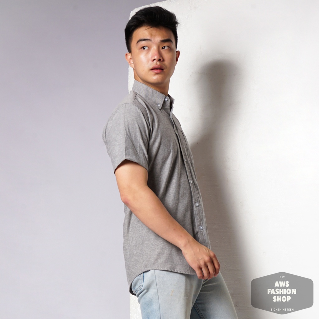 819 Kemeja Pria Lengan Pendek Polos Hitam Jeans Oxford Basic SIMPLE Slimfit Casual Tersedia Ready Sampai Size JUMBO BIG SIZE XXL XXXL
