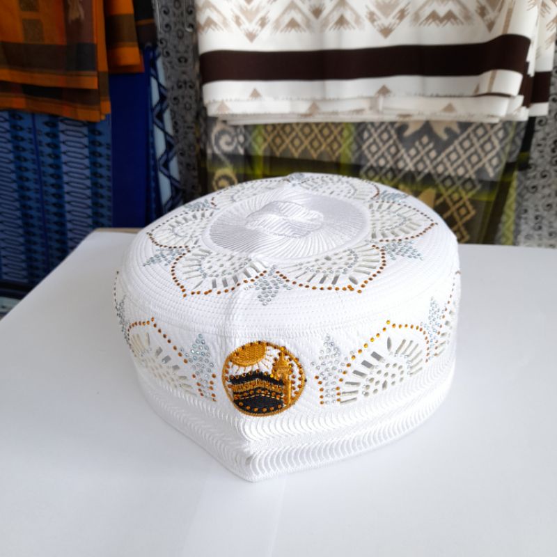 Peci Kopiah madinah bugis al-faruque laser mutiara logo kakbah