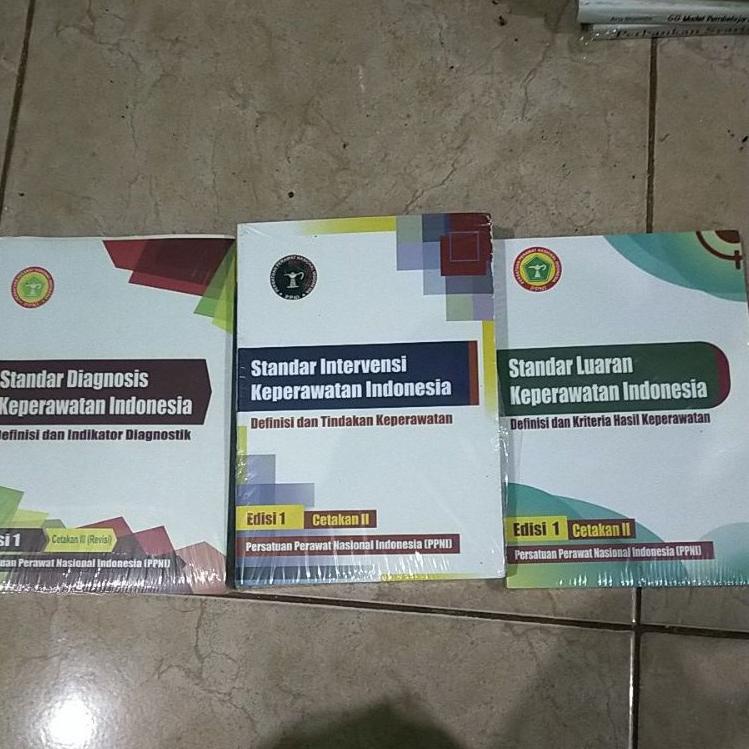 3 BUKU  KEPERAWATAN EDISI 1 CETAKAN KEDUA 3S ( SDKI,SIKI, SLKI ) {CKW.18Oc22ᵞ}
