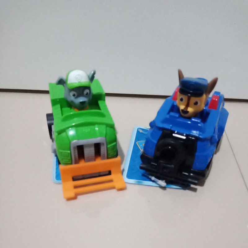 rocky/chase paw patrol diecast