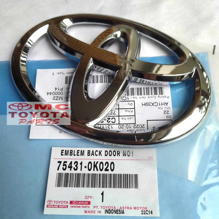 Emblem Logo Toyota Pintu Belakang Bagasi Innova Reborn 75431-0K020