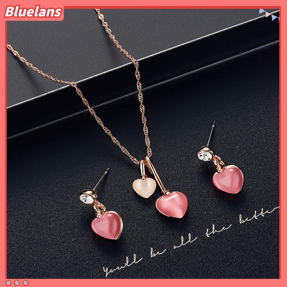 Set Perhiasan Kalung Anting Berlian Imitasi Bentuk Hati