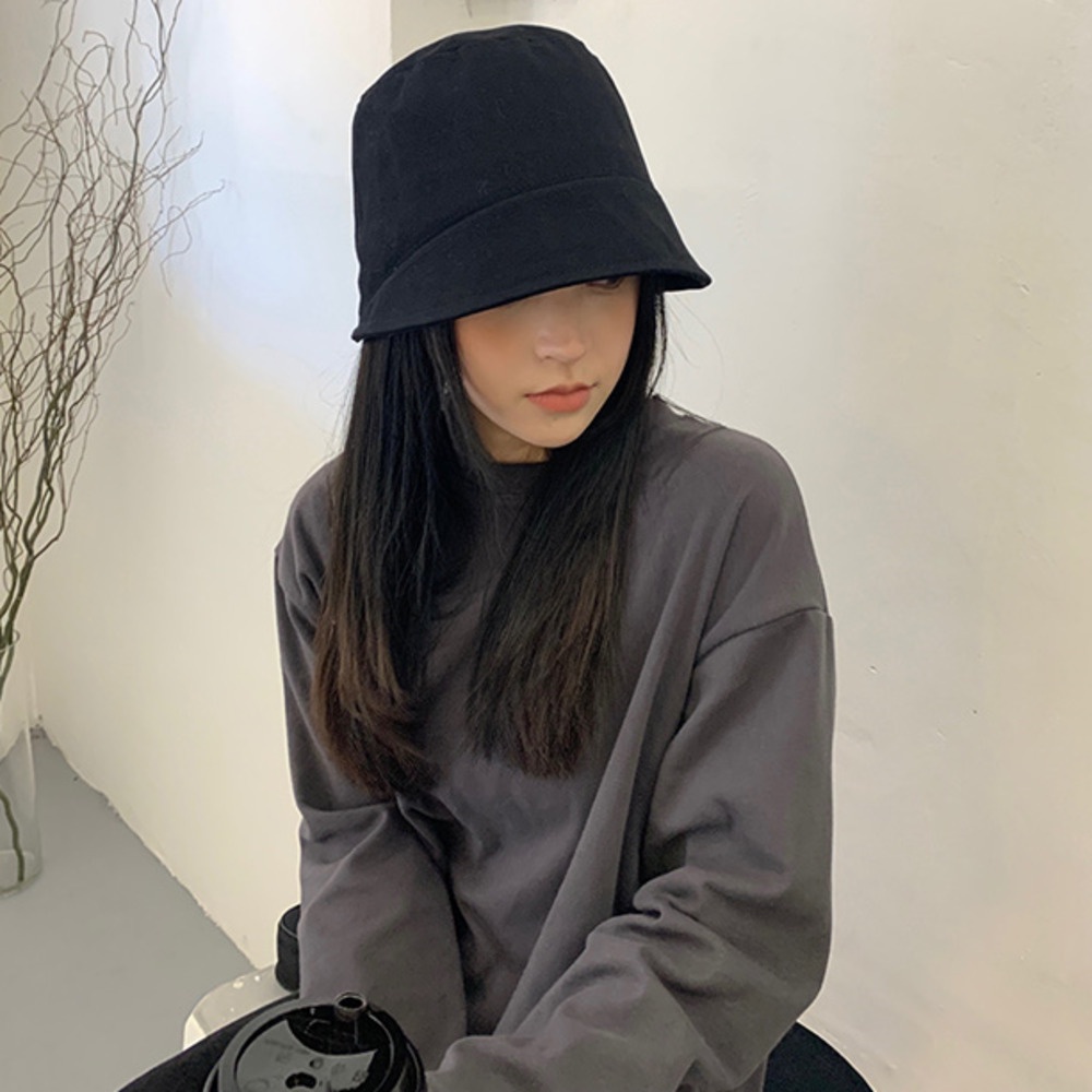 Topi Nelayan Desain Winnie Lee looks Untuk Wanita