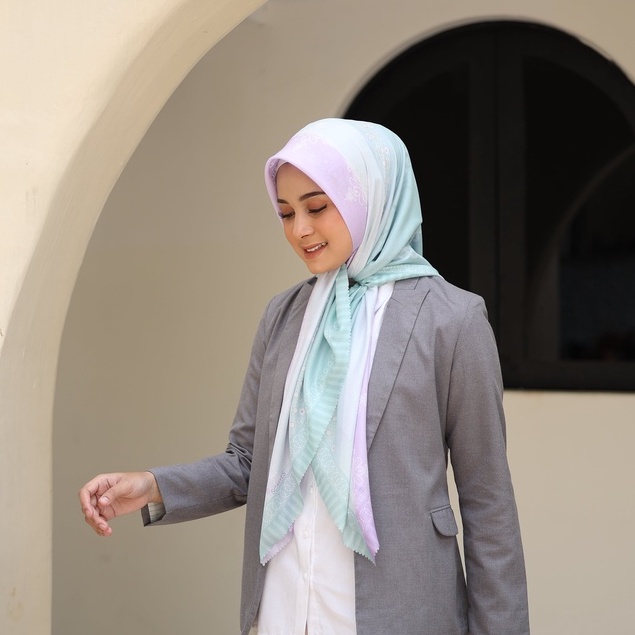 Hijab Segi Empat Printing | Trendsetter | Levelup | Levelscarves