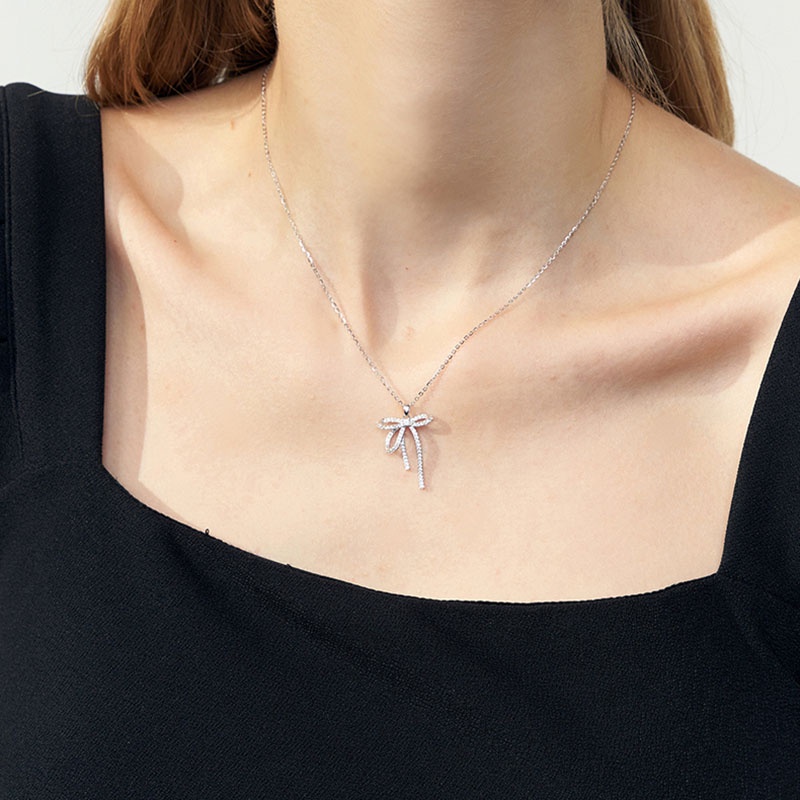 Kalung Rantai Liontin Pita Hias Kristal Warna Silver Gaya Korea Untuk Wanita