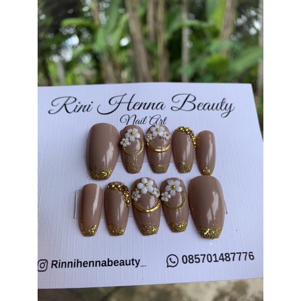 Kuku palsu pernikahan fake nail wedding nail art Nude