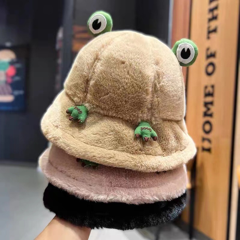 Ins Topi Bucket / fisherman Pria / Wanita Bahan plush Desain Katak Kartun Hangat Untuk Musim Gugur / Dingin