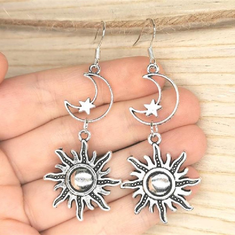 Anting Tusuk Gantung Asimetris Desain Mataharibulan Sabit Gaya Bohovintage Untuk Wanita