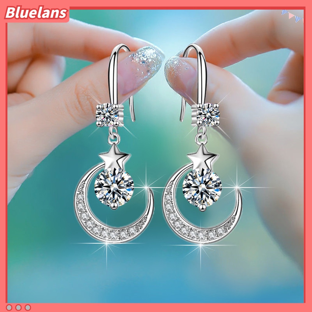 1 Pasang Anting Kait Bentuk Bulan Bintang Geometris Aksen Berlian Imitasi Untuk Wanita