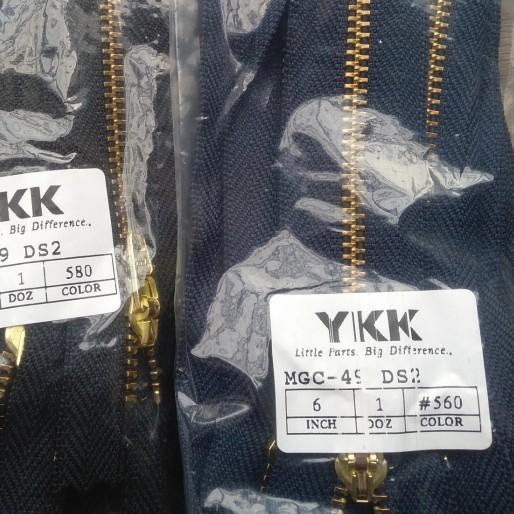 

Resleting Jeans ykk 6"(15cm) dozinan isi 12 biji - Hitam