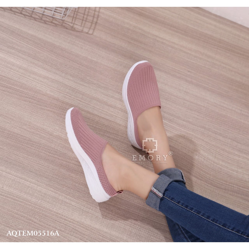 SB EMORY Flyknit Slip On Sepatu Sneakers Wanita #AQTEMO5516A