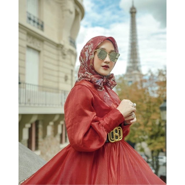 Buttonscarves x Dian Pelangi Authograph Series Cerise & Blanc