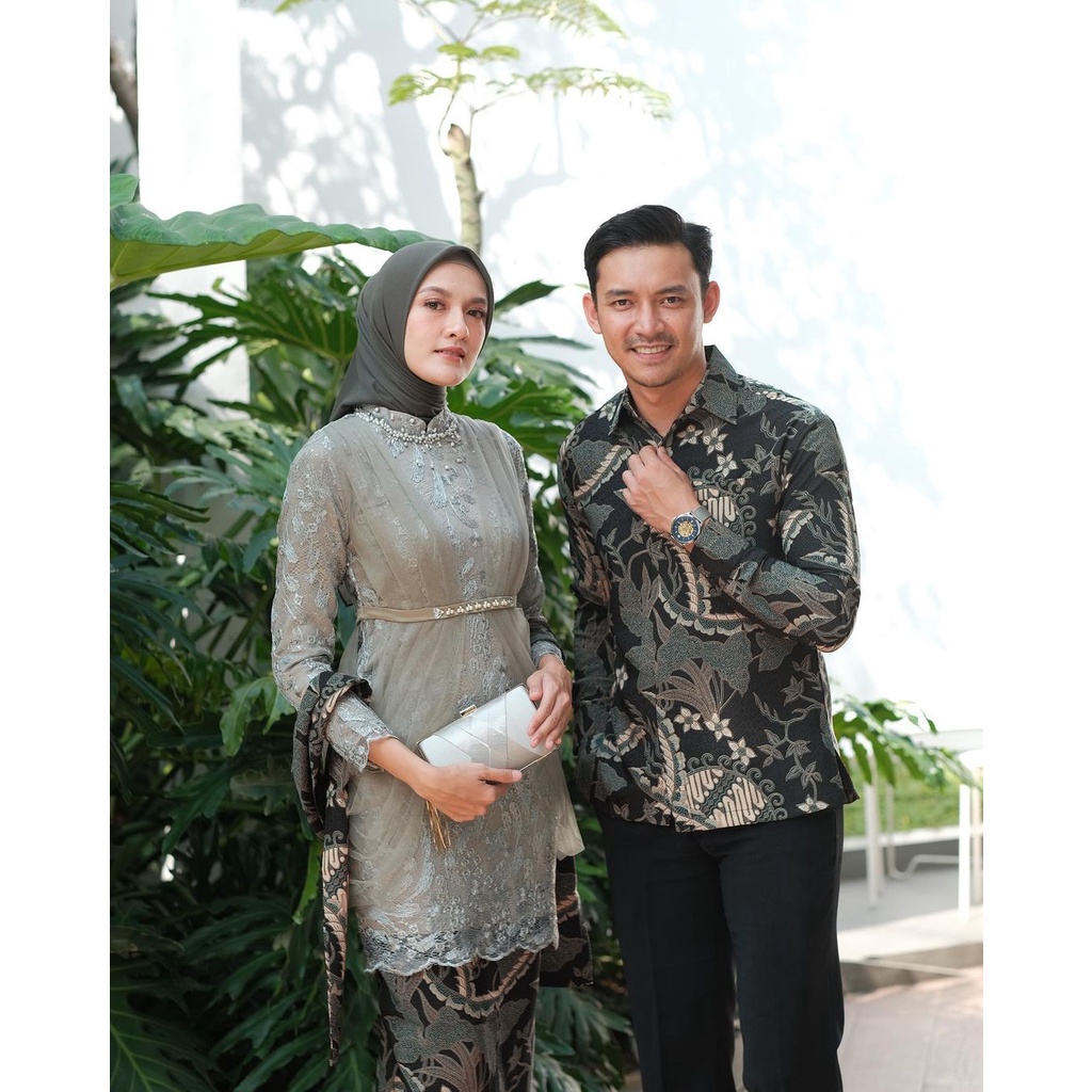 Batik Couple Brukat Tulle Mutiara Set Kebaya Couple Madina Indira - Kebaya Couple Kondangan Lamaran - Kebaya Wisuda - Seragam Bridesmaid - Couple Batik Modern