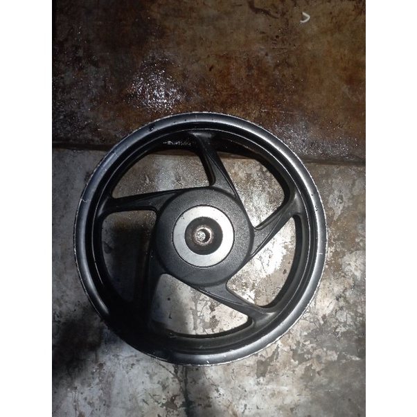 velg belakang standard TPK beat , scoopy , spacy , vario 110 , pnp ke semua honda matic 110 cc