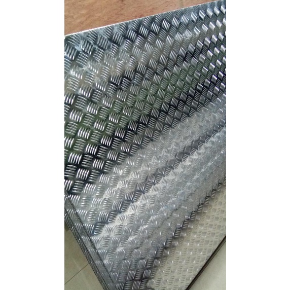 :<:<:<:<] plat bordes alumunium 3mm