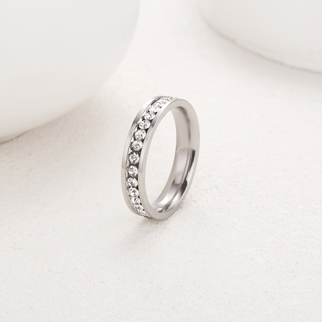 Cincin Berlian Bahan stainless steel Warna silver Untuk Wanita